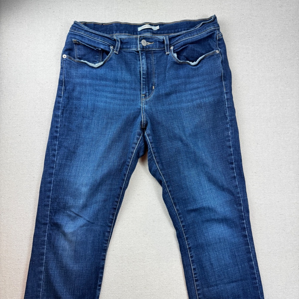 Levis Womens Classic Straight Leg Jeans Dark Wash Blue Denim Size 12 - Picture 5 of 10